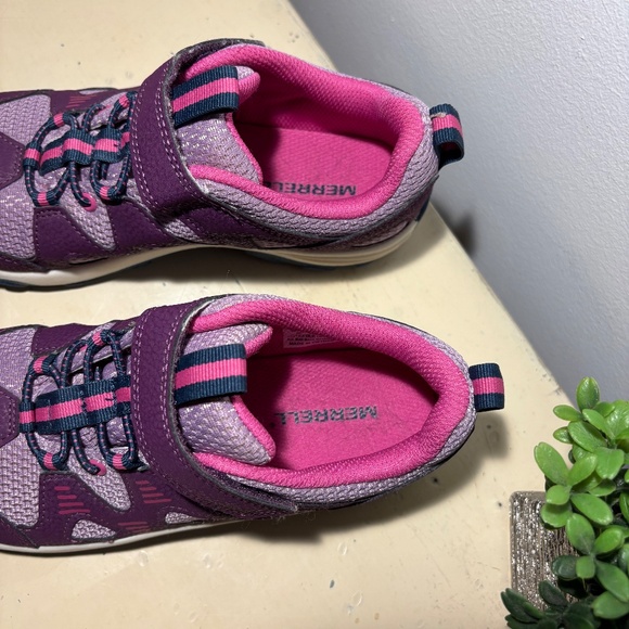 Merrell Kids' Purple and Pink Shoes size 3 (youth) - Picture 2 of 5